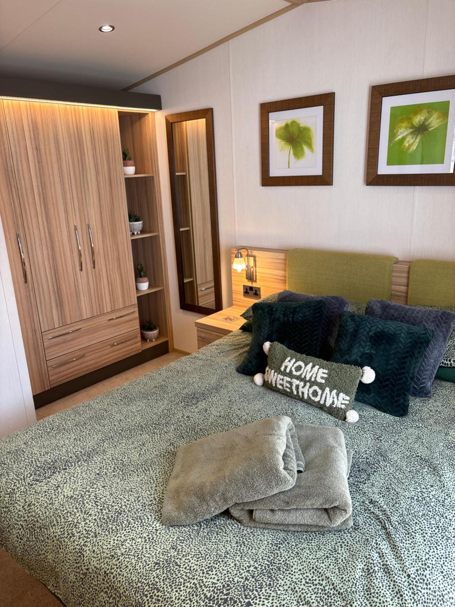 Squirrel Lodge คาร์ลไอเอิล ภายนอก รูปภาพ